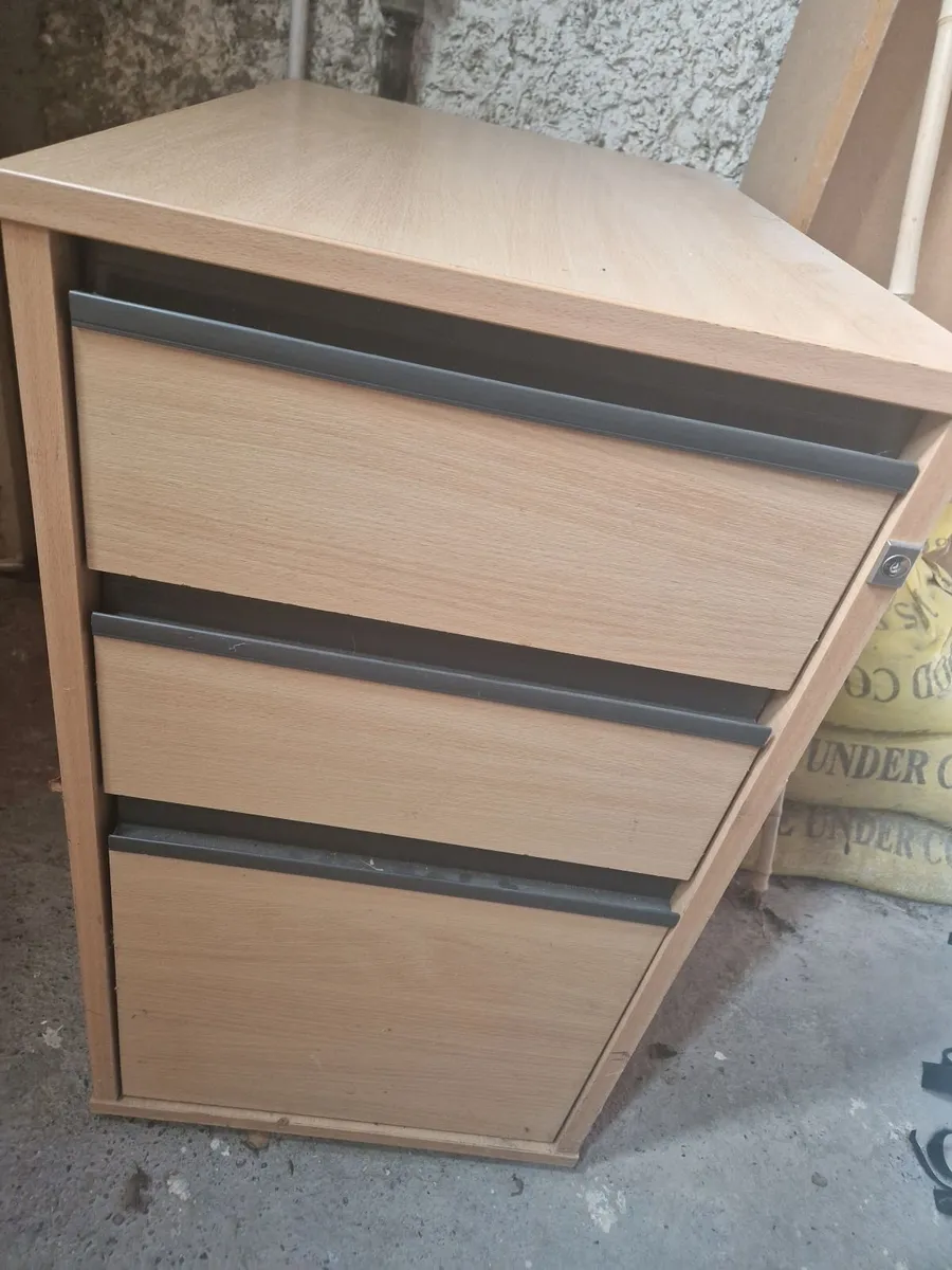 Filing cabinet - Image 2