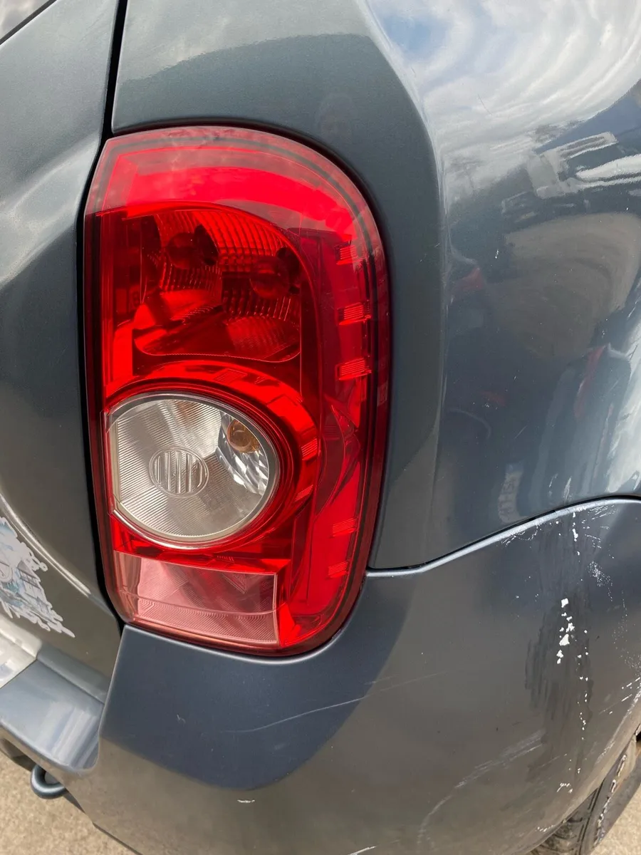 Dacia duster 2015 1.5 diesel 4x4 - Image 4