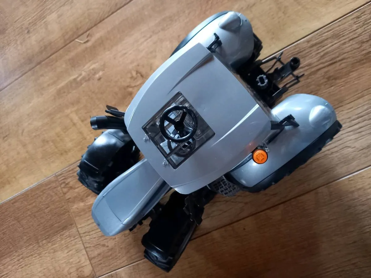 Brudar tractor - Image 1