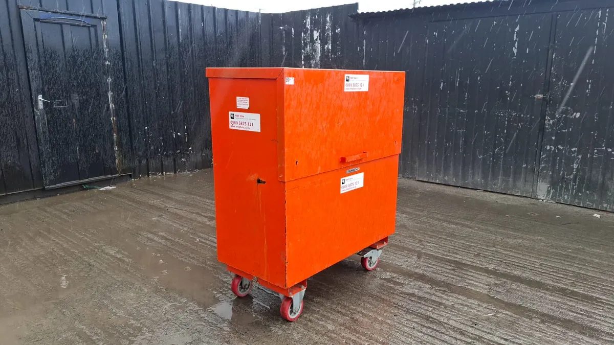 Flambank Tool Store – Secure Site Storage Box - Image 1