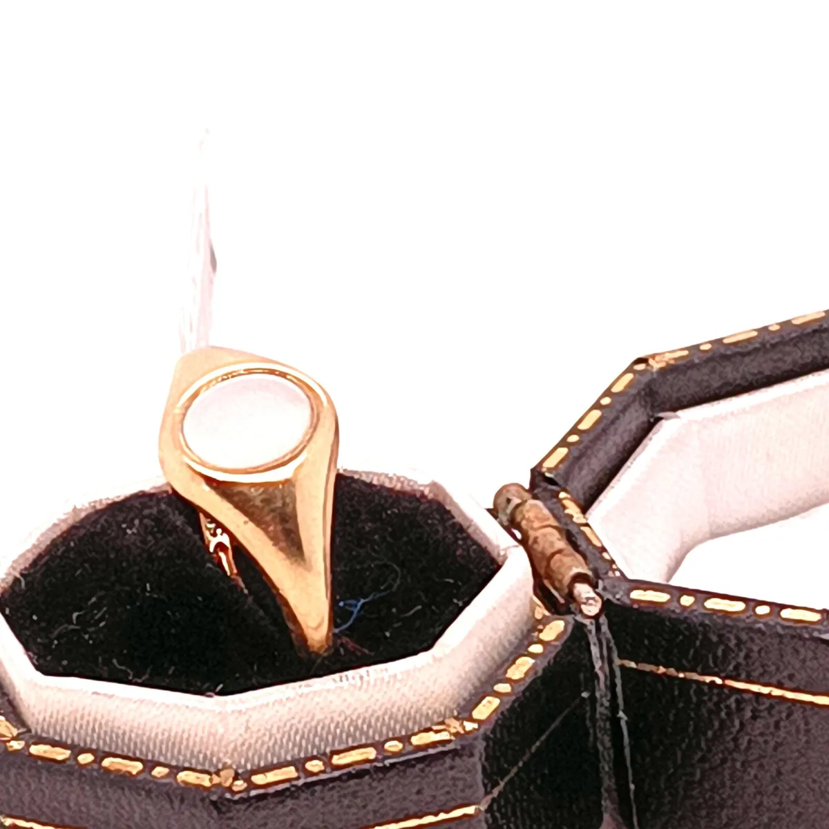 Blush 14k Yellow Gold Pearl Stone Signet Ring - Image 2