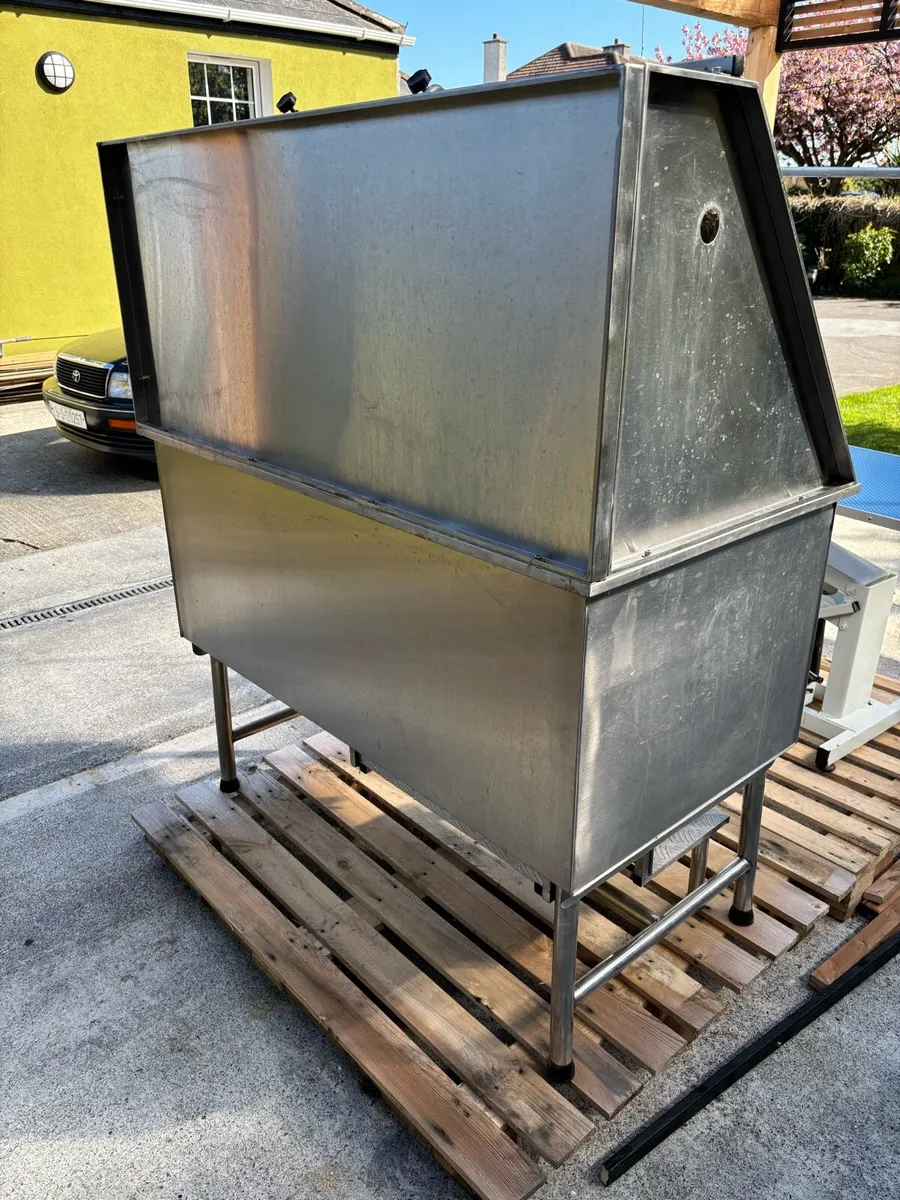 Grooming bath and table - Image 4