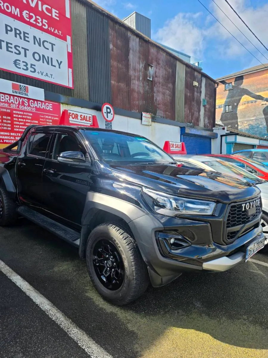 Toyota hilux gr - Image 3