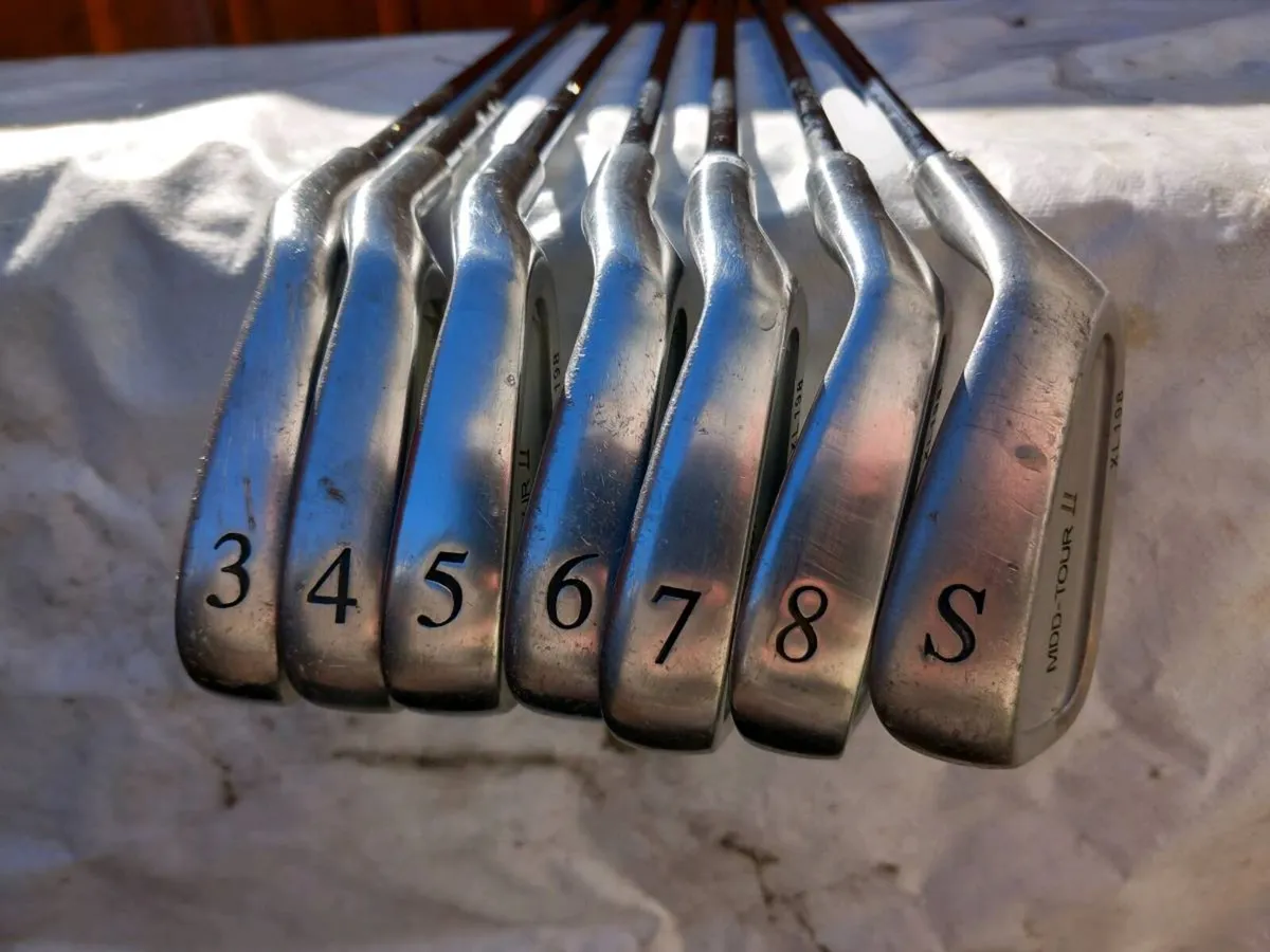 MDD-TOUR R Flex Golf irons.  Right handed clubs - Image 1