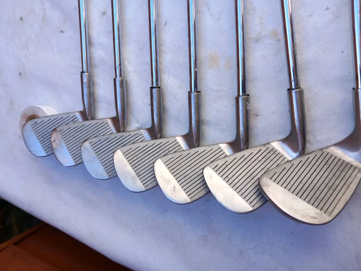 MDD-TOUR R Flex Golf irons.  Right handed clubs - Image 3