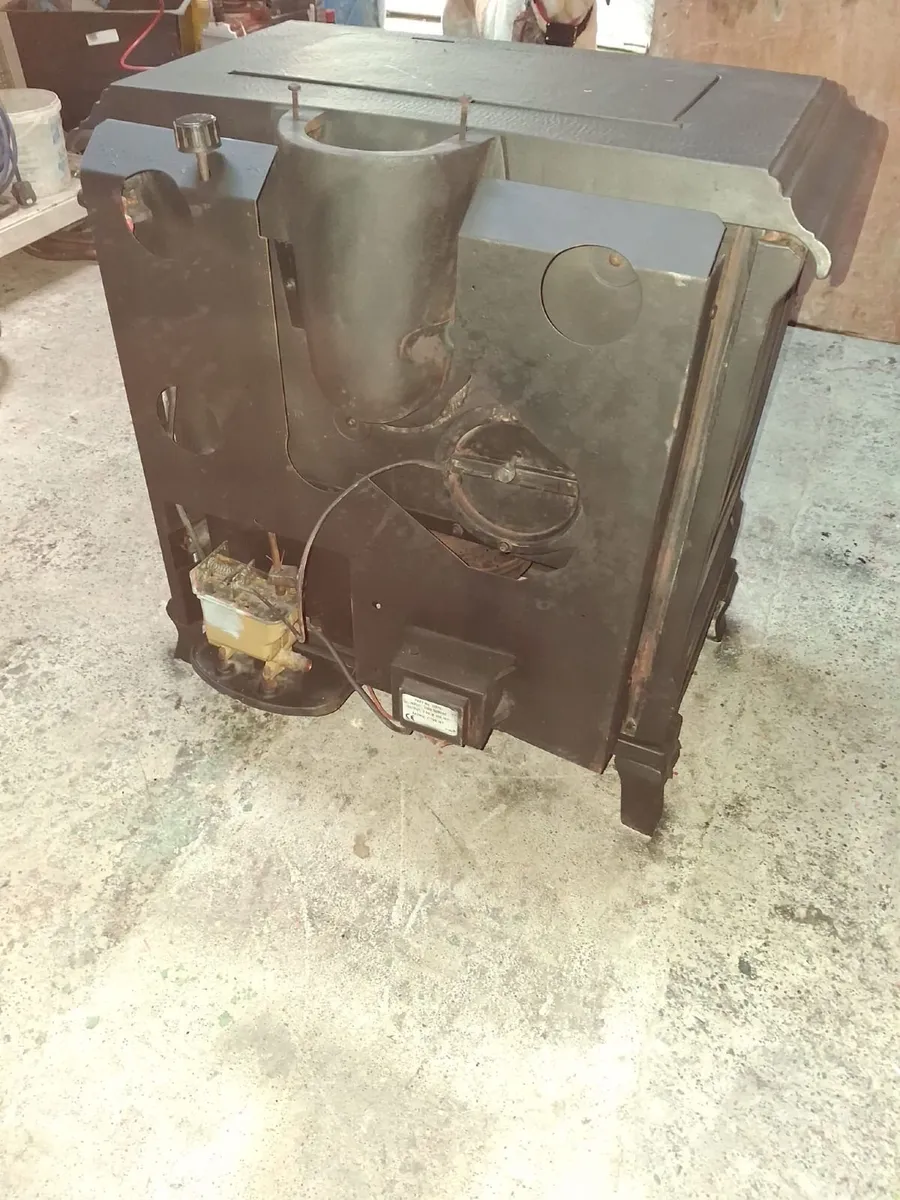 Oil stove - Image 2