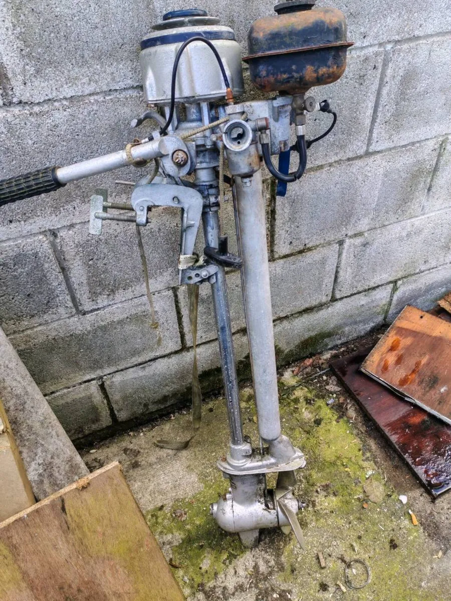 2 outboard engines - Image 2