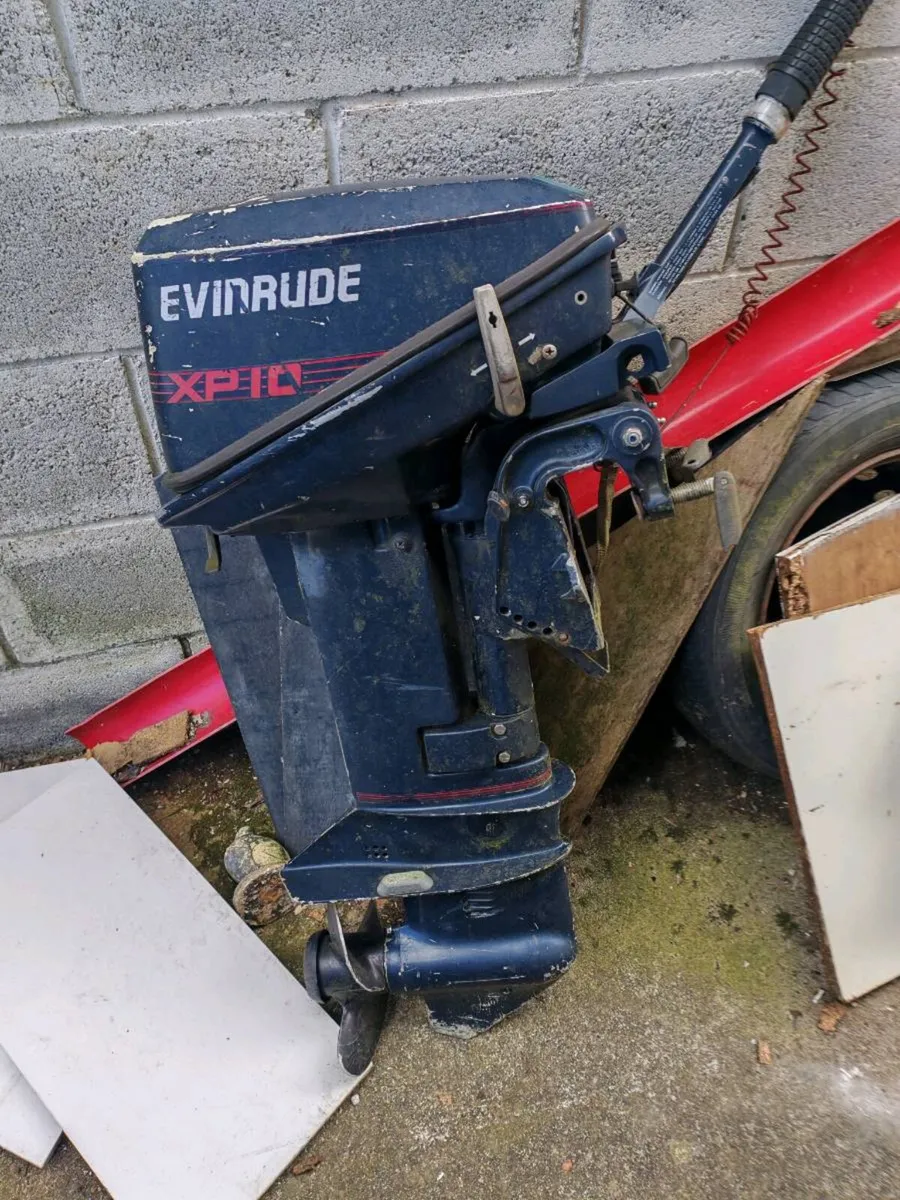 2 outboard engines - Image 1