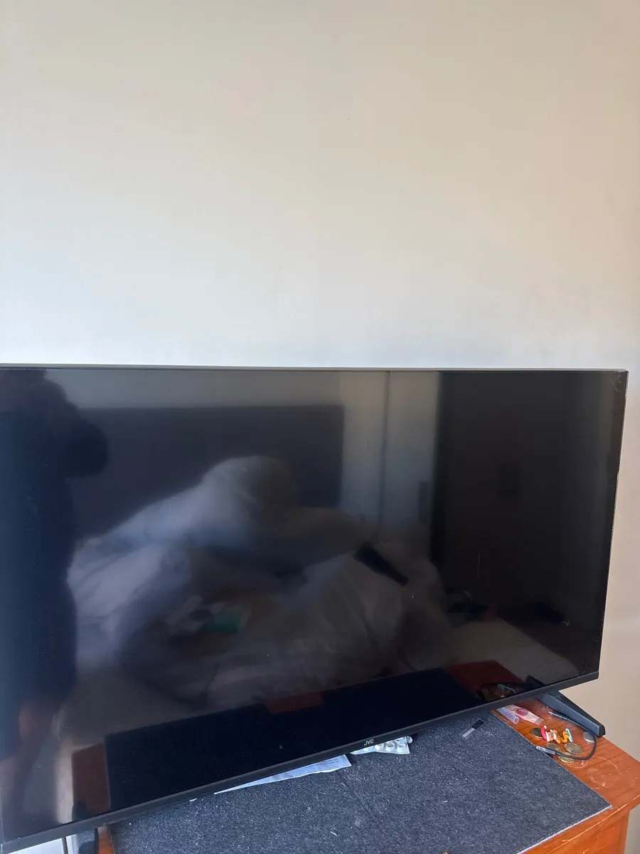 TV - 43 inch JVC - Image 1