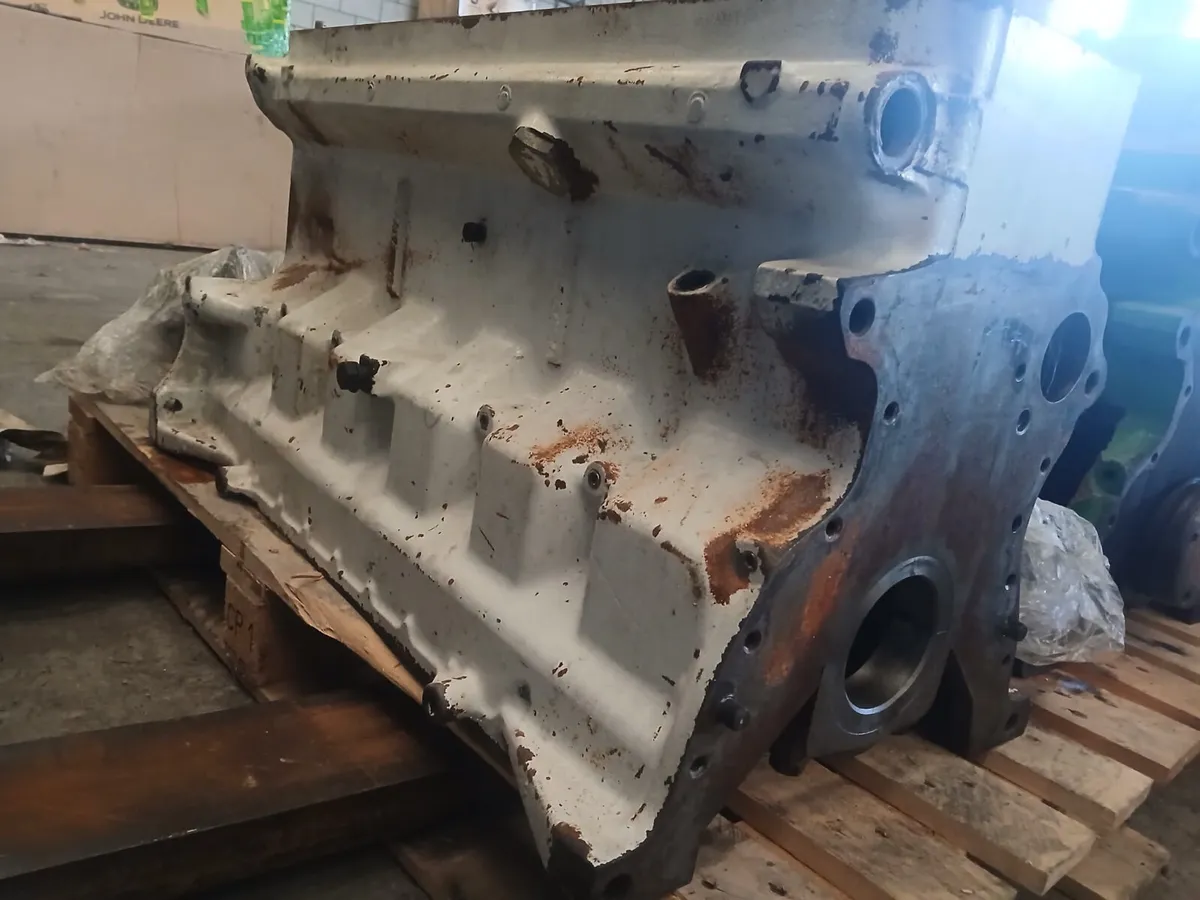 John Deere 6068 Series Engine - Image 2