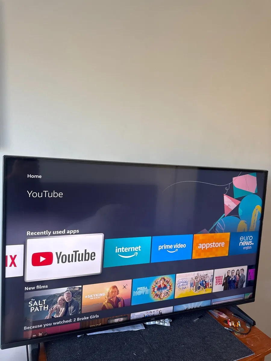 TV - 43 inch JVC - Image 3