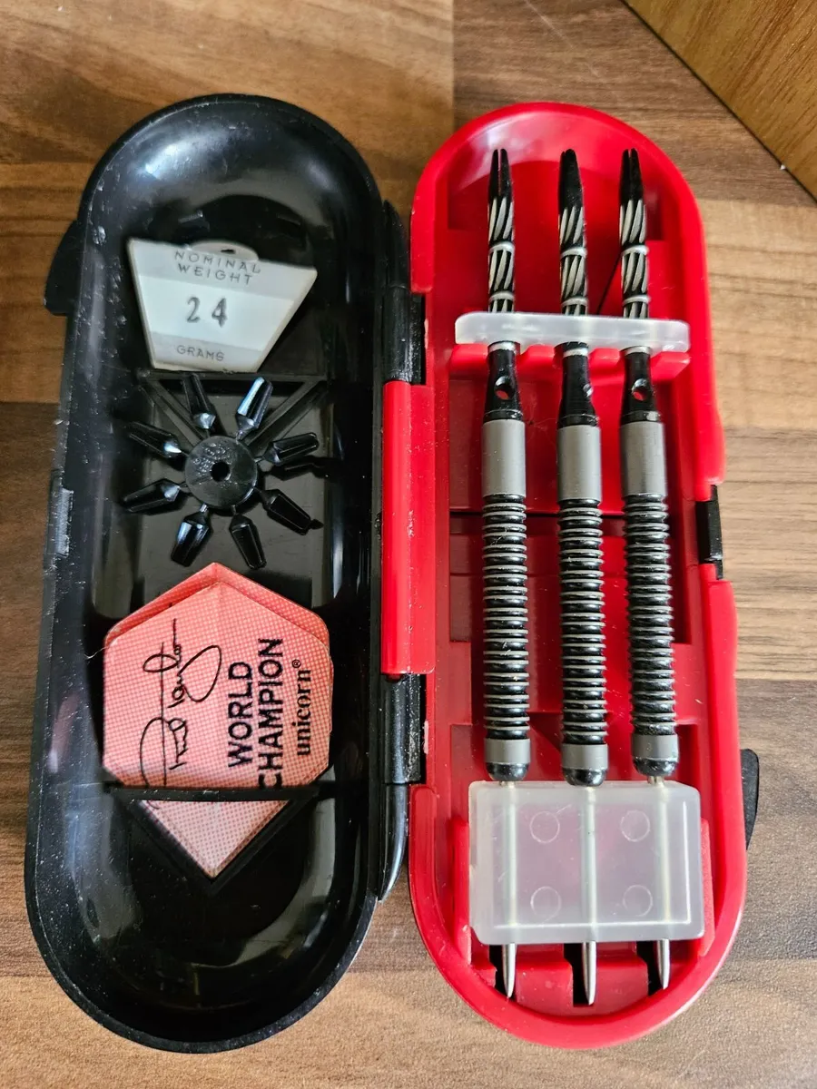 Darts Unicorn Phil Taylor cabinet with extra - Image 2