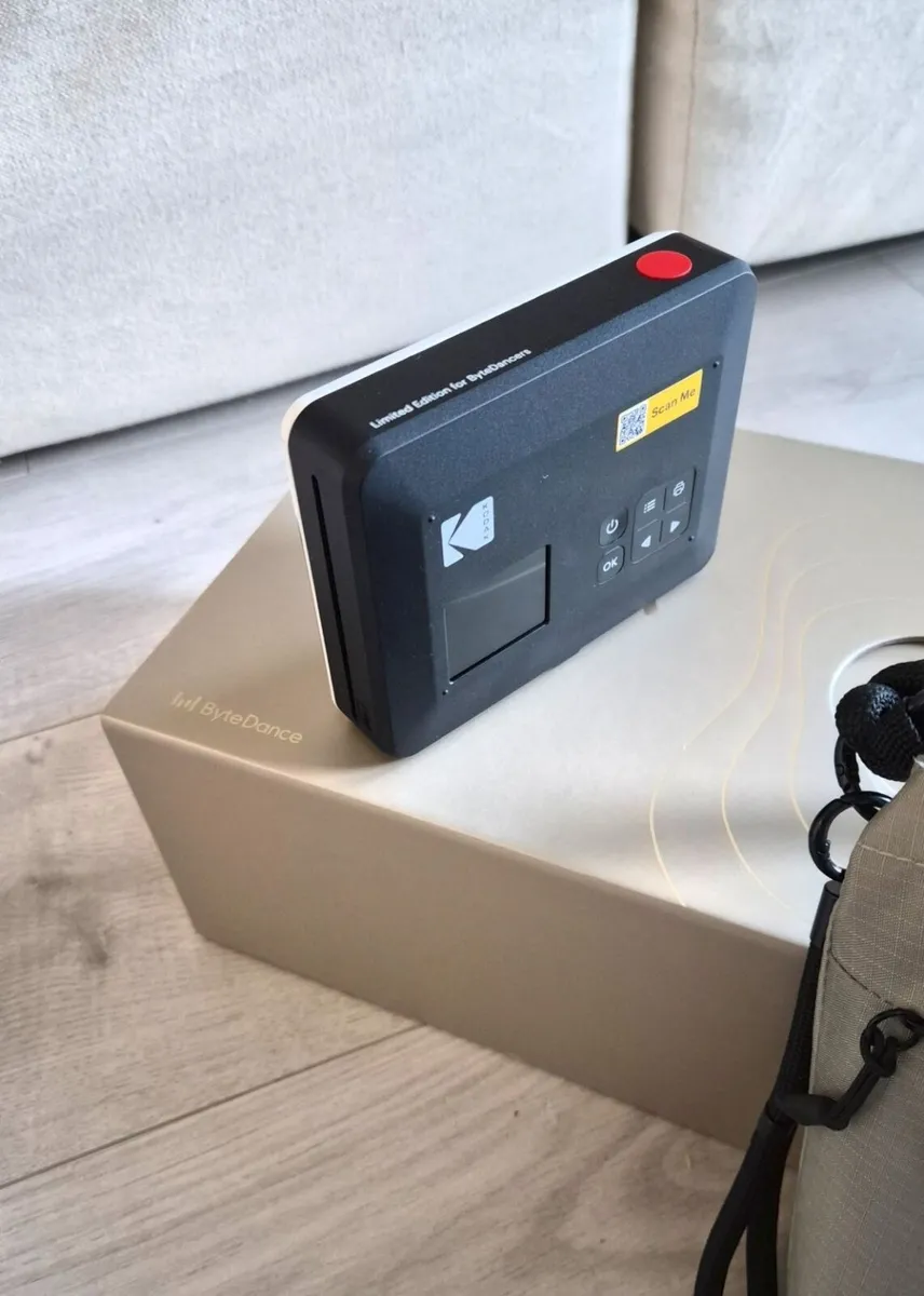 Kodak Mini Shot 3 Retro Instant Camera & Printer - Image 2