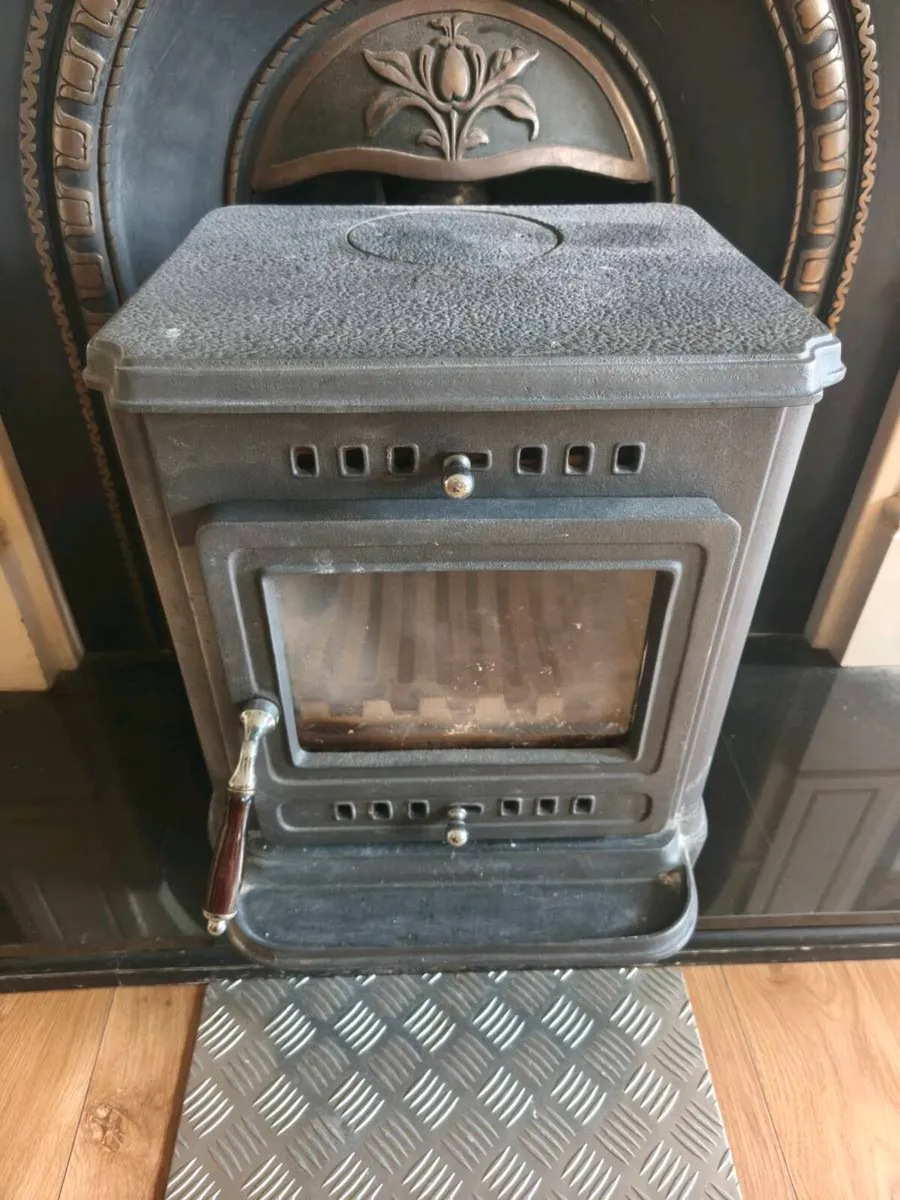Fireplace and evergreen 5kw stove - Image 3