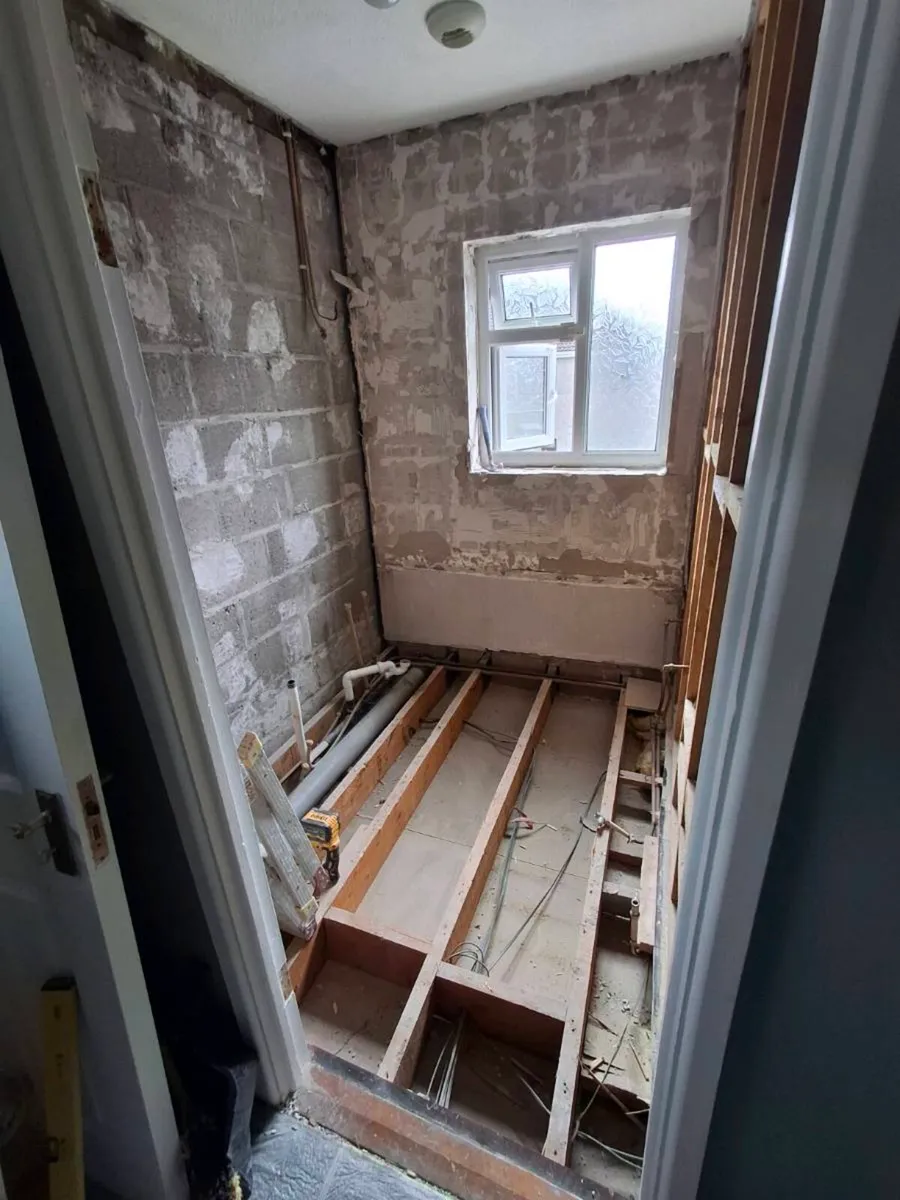 Bathroom renovations - Image 2