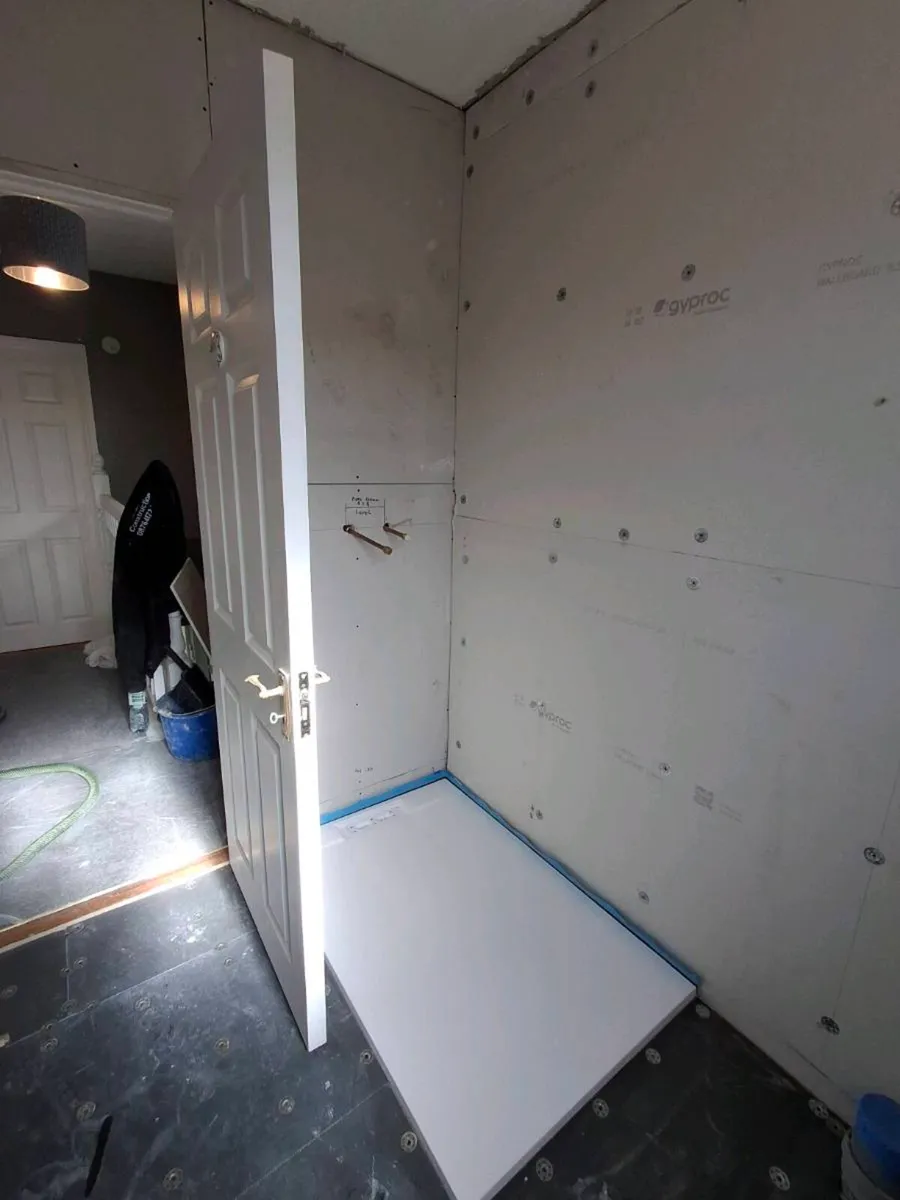 Bathroom renovations - Image 3