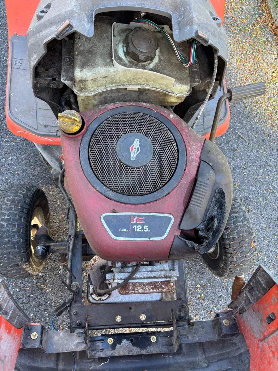 Husqvarna Ride-on Lawn Mower - Image 4