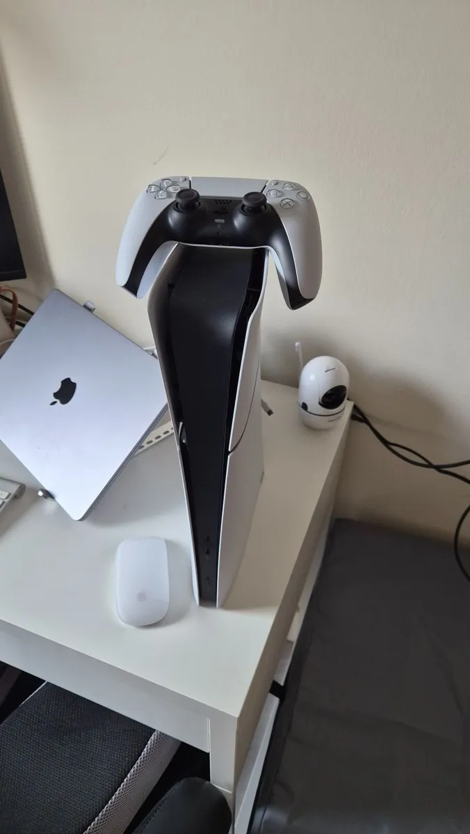 PlayStation 5 Digital Edition Slim (825GB) - Image 1