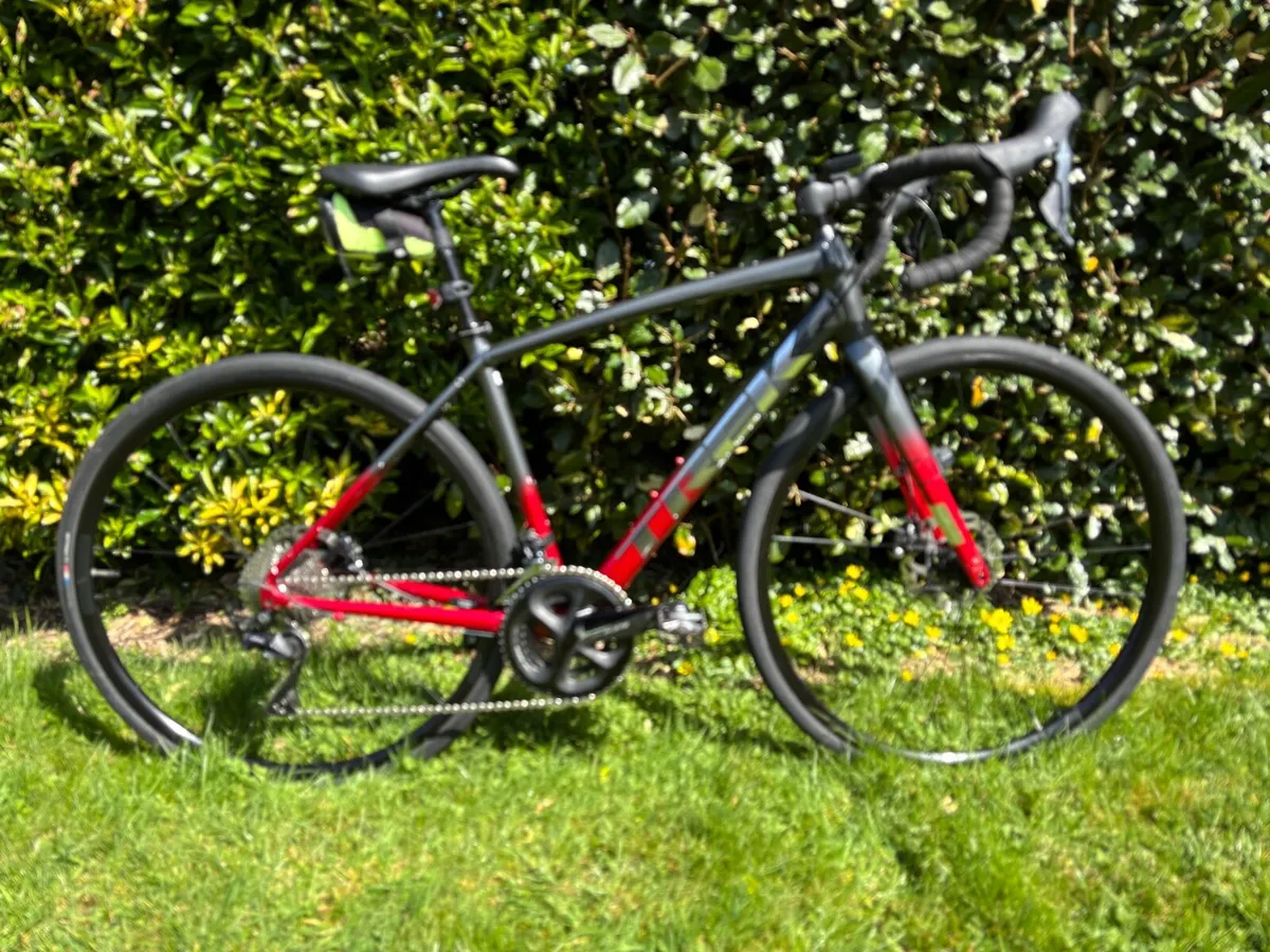 52cm Trek Domane AL 5 Gen 3 Disc - Image 1