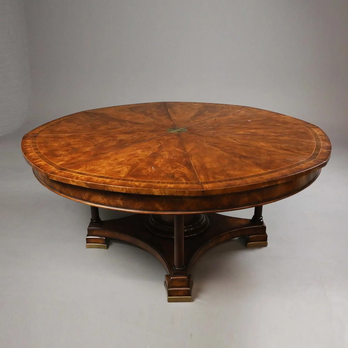 Theodore Alexander jupe table - Image 2