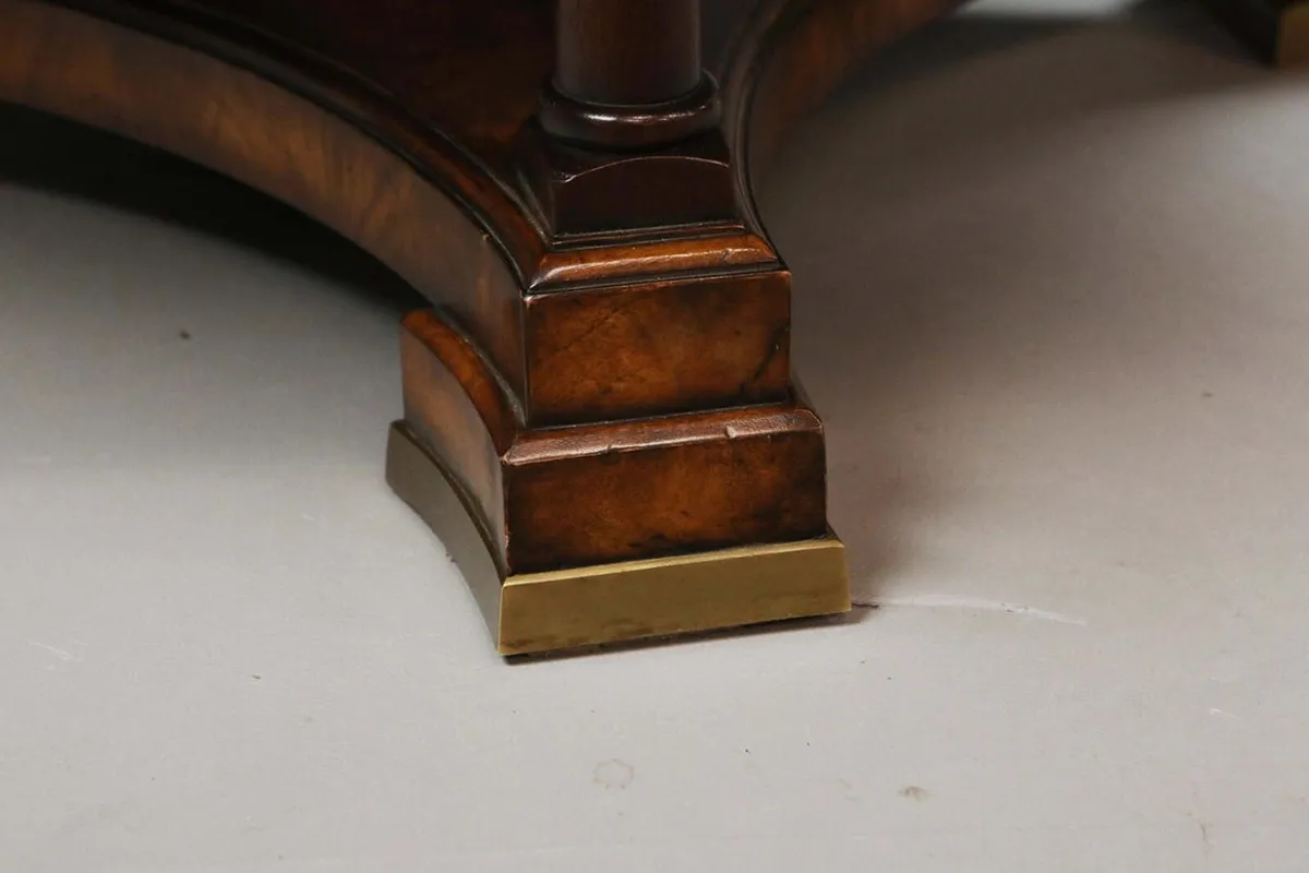 Theodore Alexander jupe table - Image 3