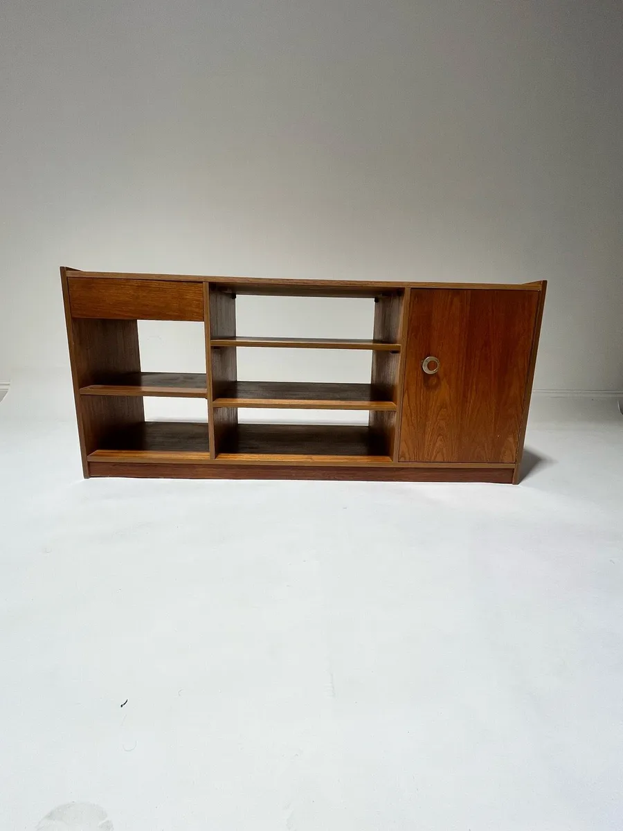Mid century media unit - Image 1