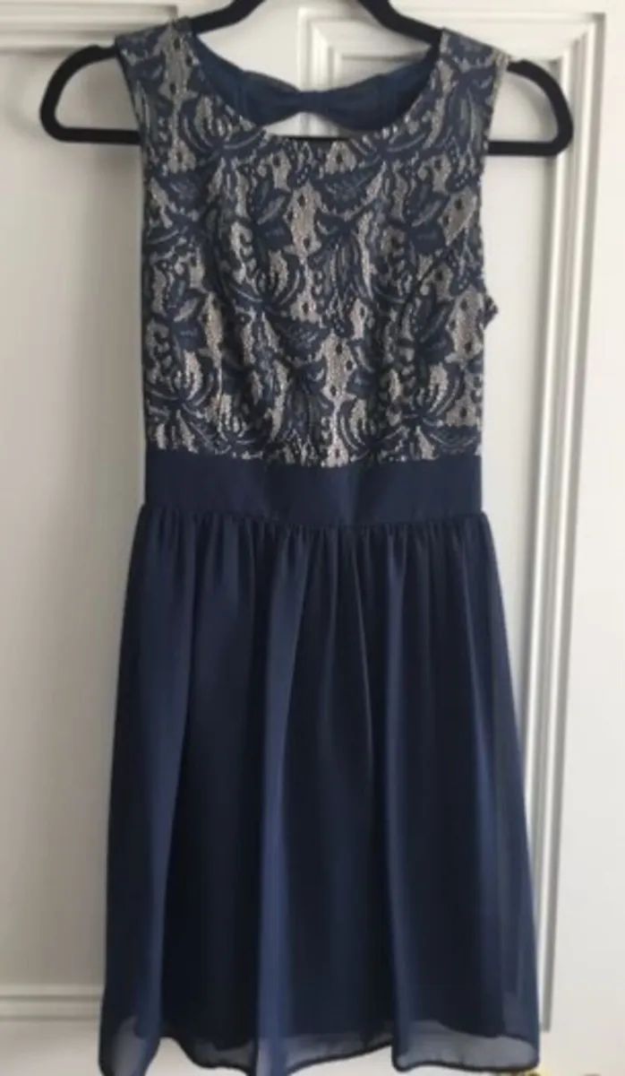 BRAND NEW Ladies Powder Blue Dress: Size 8 - Image 2