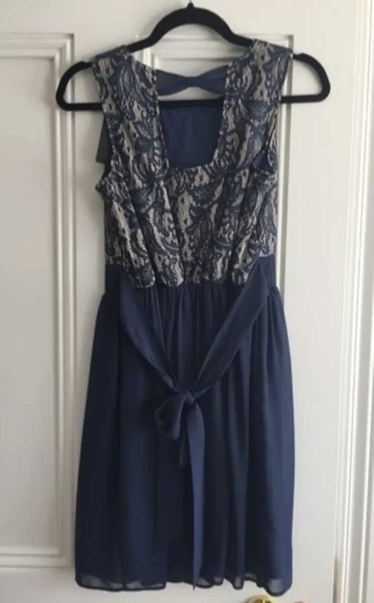 BRAND NEW Ladies Powder Blue Dress: Size 8 - Image 3
