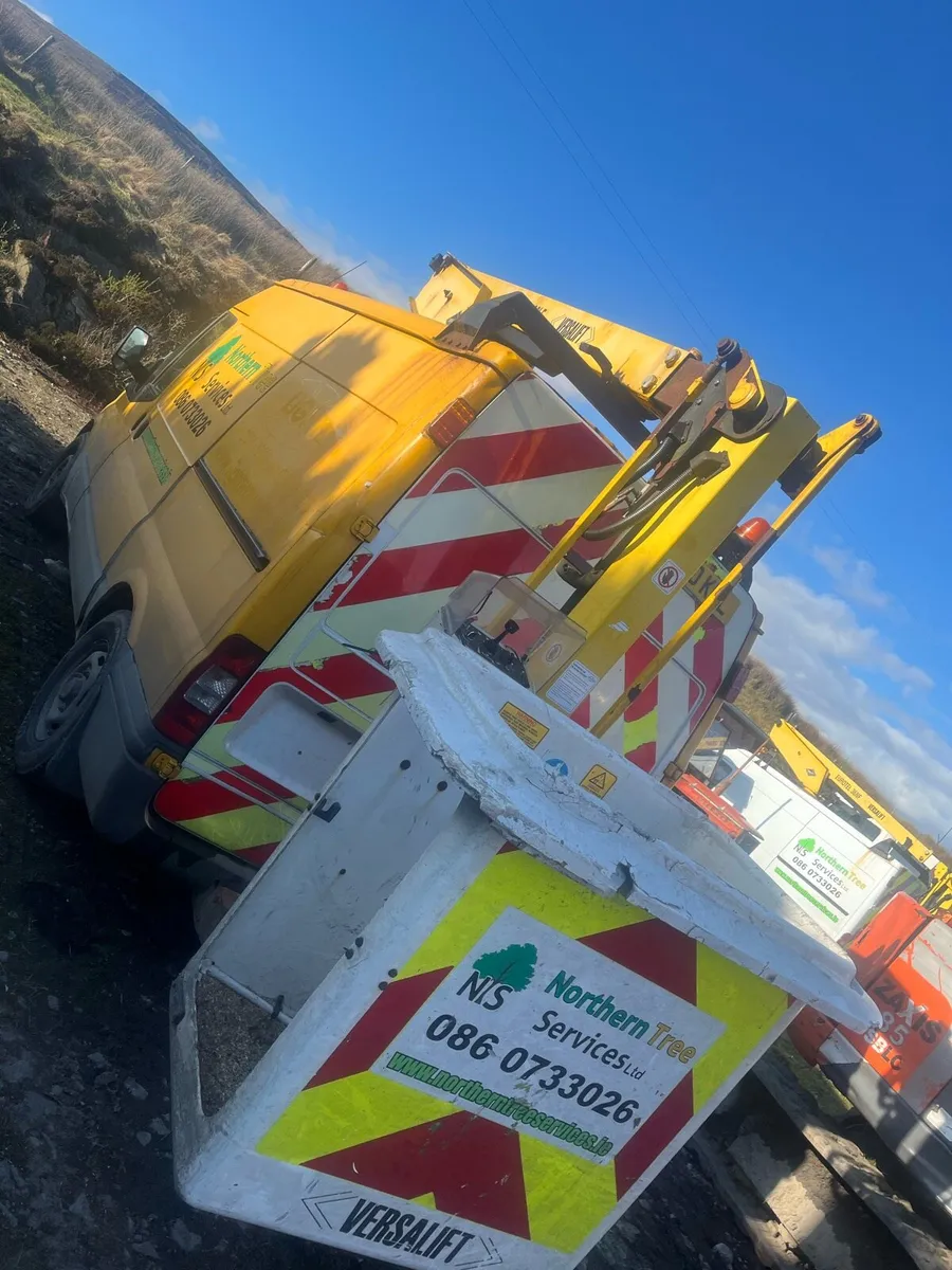 Transit cherry picker - Image 4