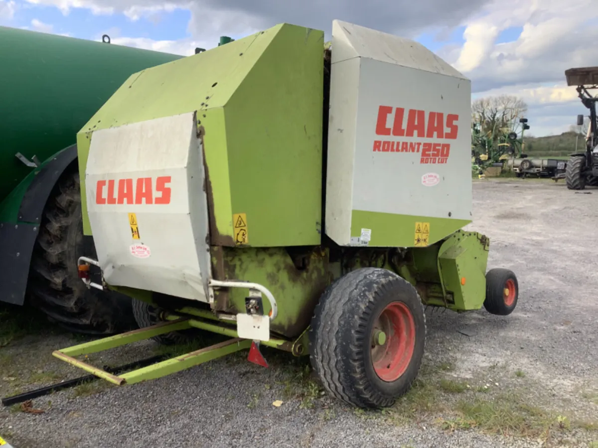 Claas Rollant 250 baler - Image 4