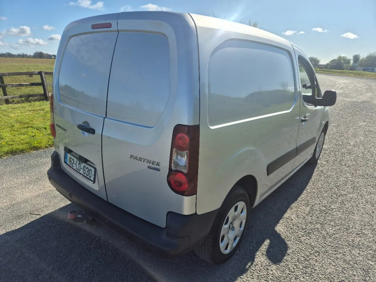 2016 (162) Peugeot Partner 850 PRO **NO VAT** - Image 4