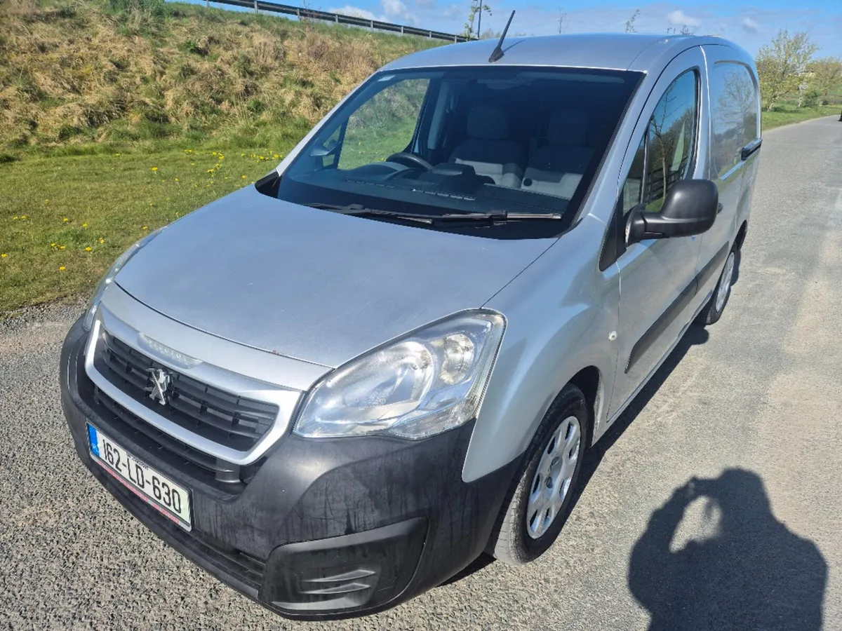 2016 (162) Peugeot Partner 850 PRO **NO VAT** - Image 3