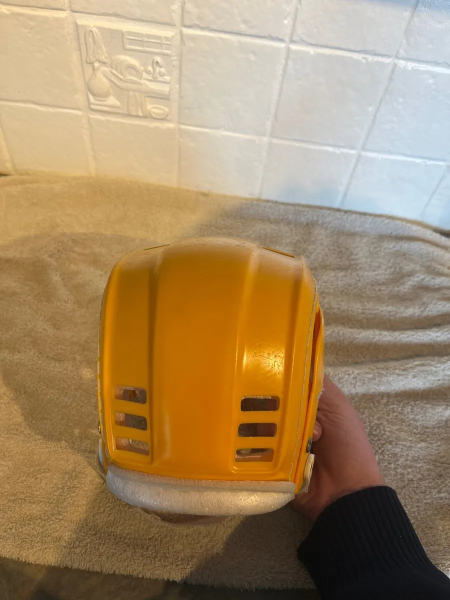 Mint yellow oldstyle - Image 4