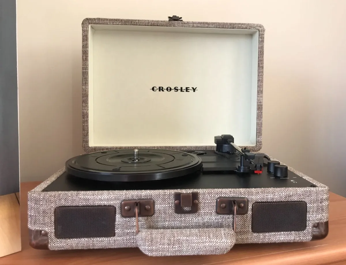 Crosley Turntable - Image 2