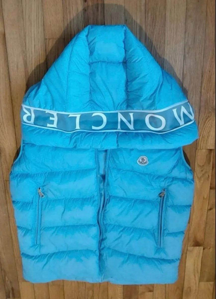 Moncler gillet - Image 3