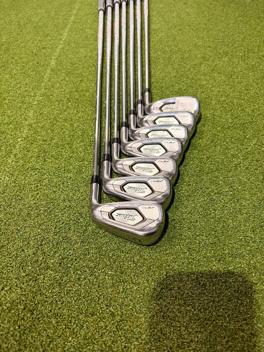Titleist AP3 Irons (5-GW) 7 Piece - Image 1