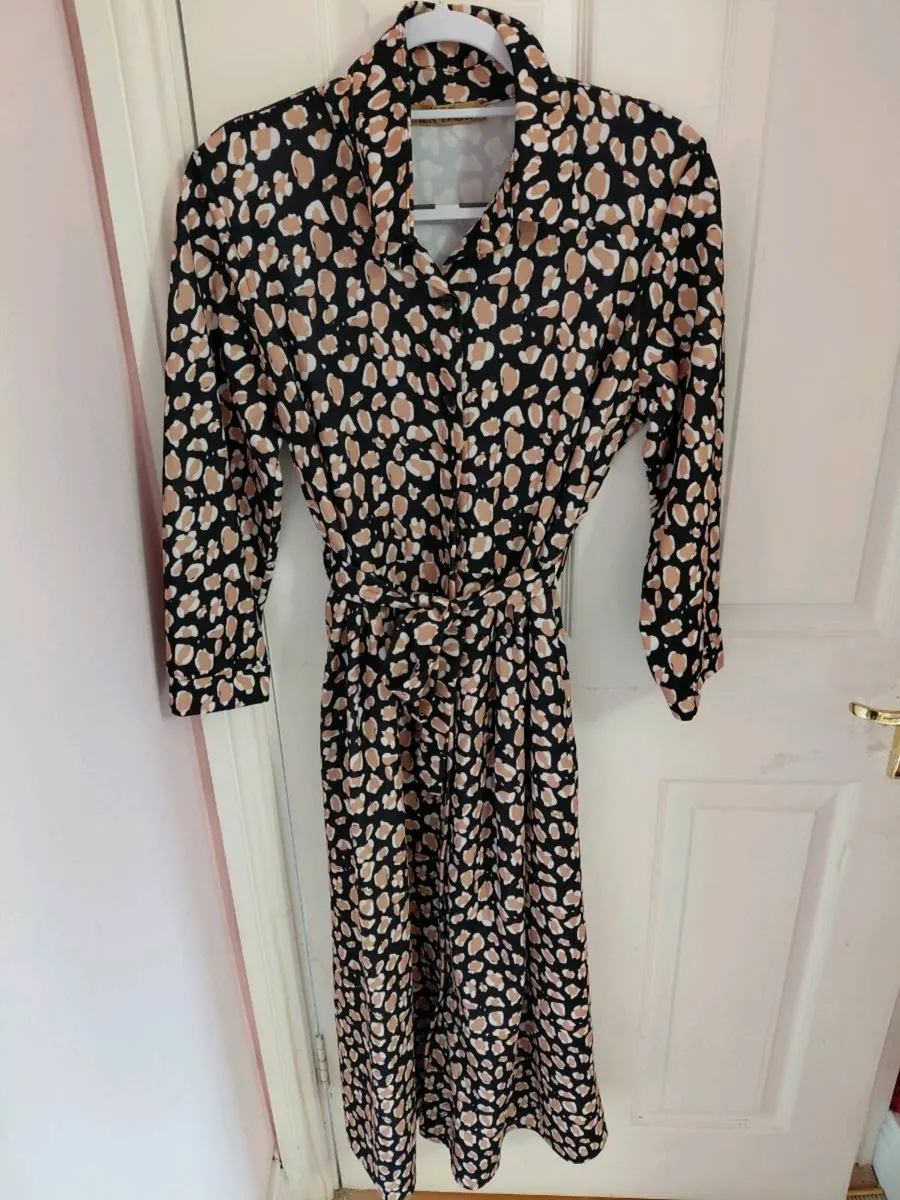 Womens Midi dress
Carraig Donn - Image 1