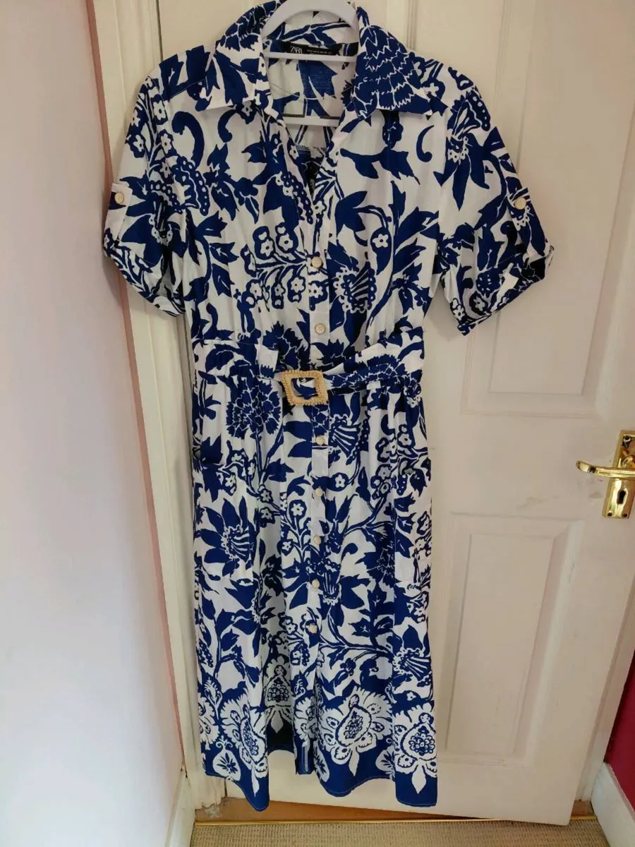 Womens Zara dress 
Midi dress - Image 1