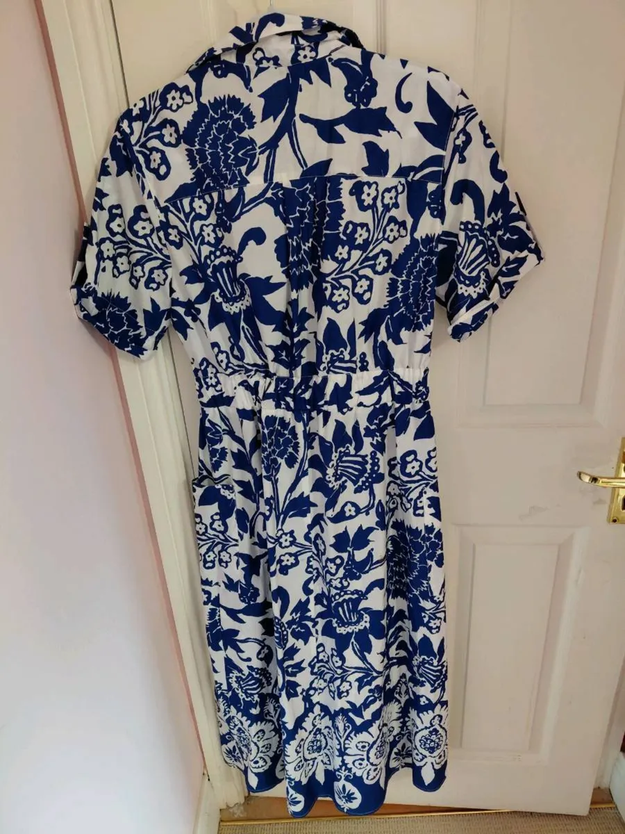 Womens Zara dress 
Midi dress - Image 2