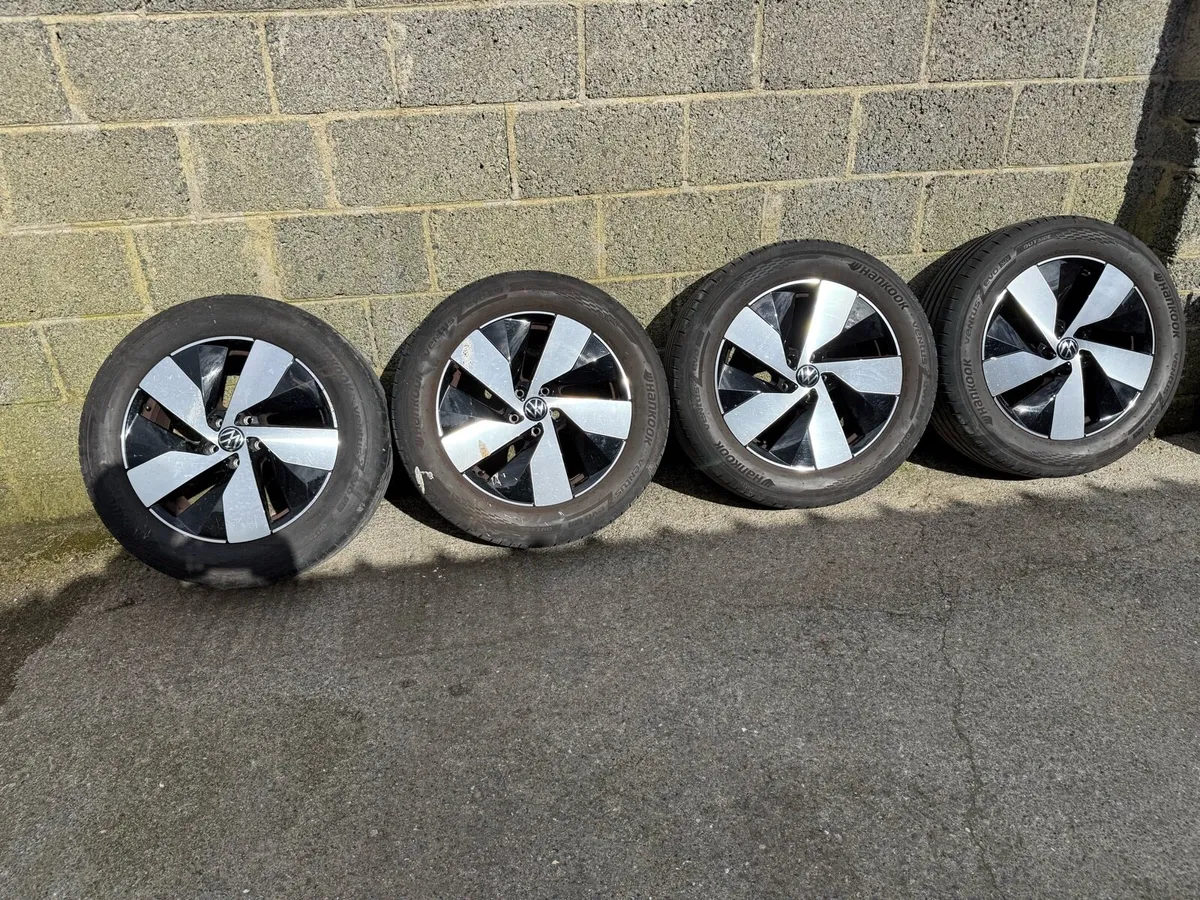 2025 vw Tiguan alloys - Image 1