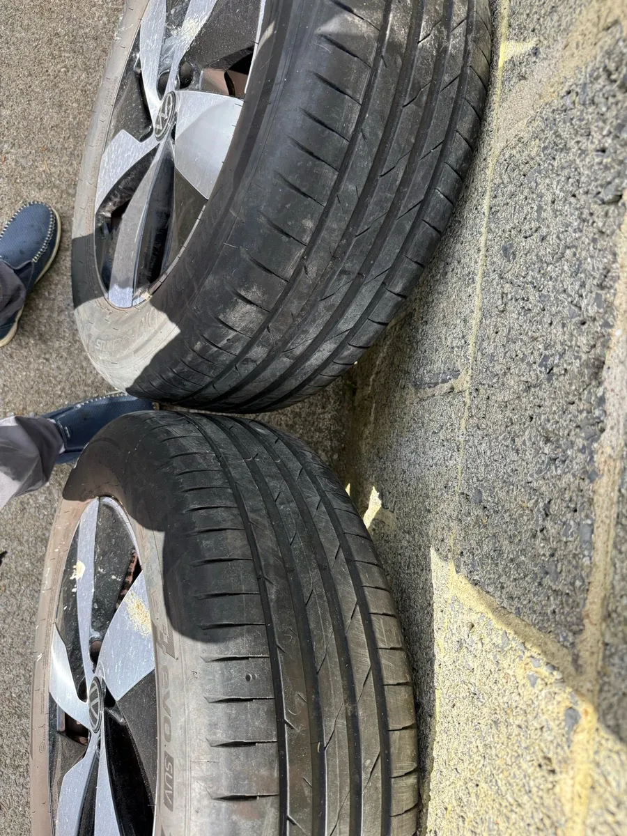 2025 vw Tiguan alloys - Image 3