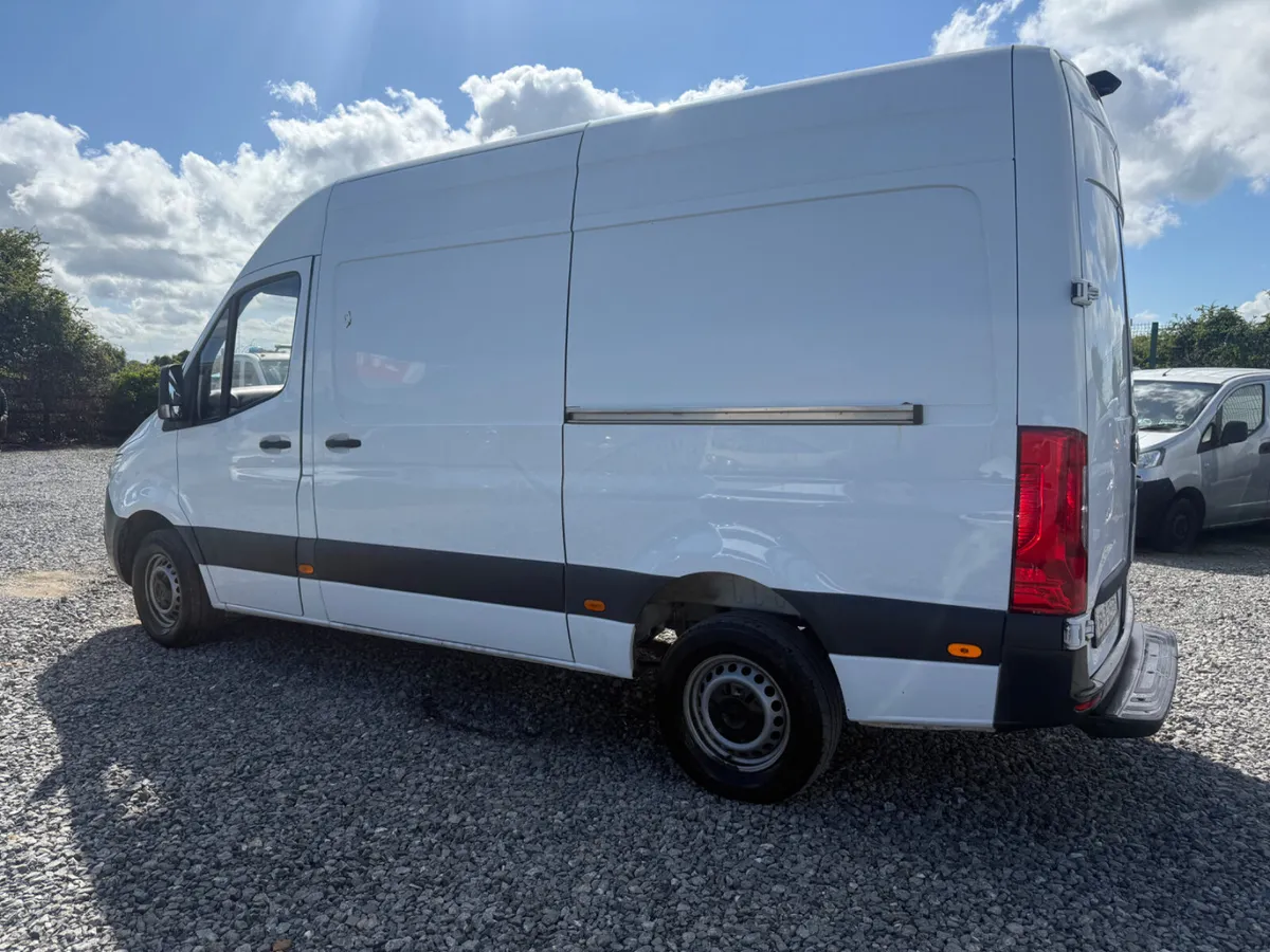 Mercedes-Benz  Sprinter MWB 2019 - Image 4