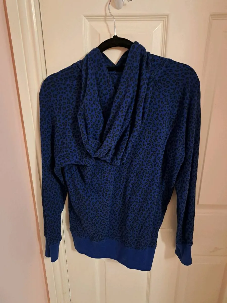 Womens Levis light hoody - Image 3