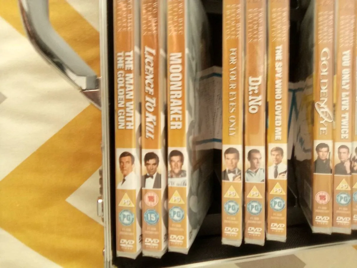 NEW.  20.   JAMES. BOND. D.V.D.S.  AND.  CASE - Image 2