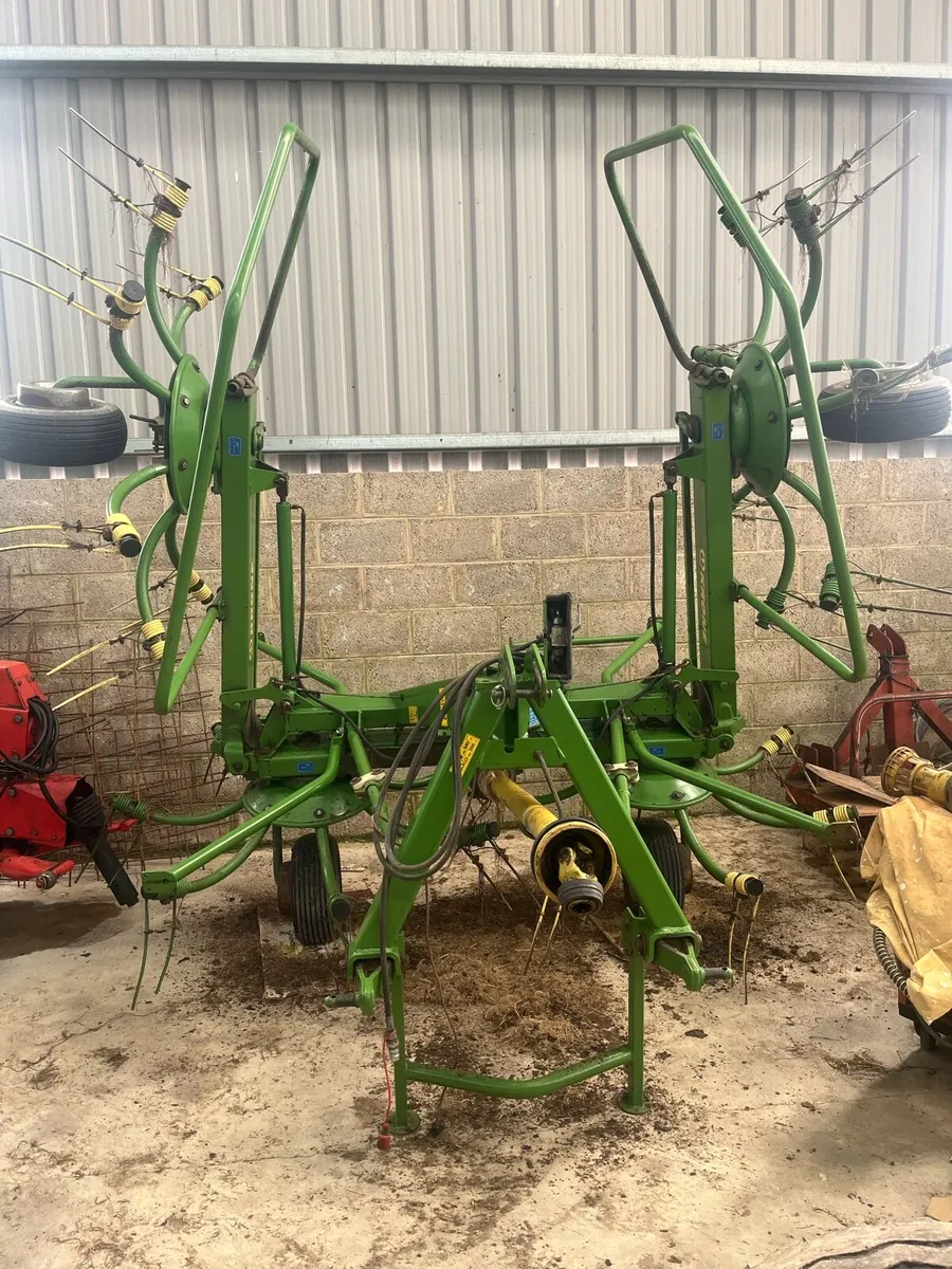 Krone 4 rotor Tedder