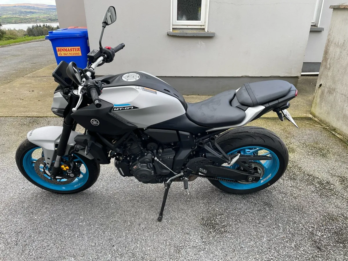 2025 Yamaha MT-07 - Image 4