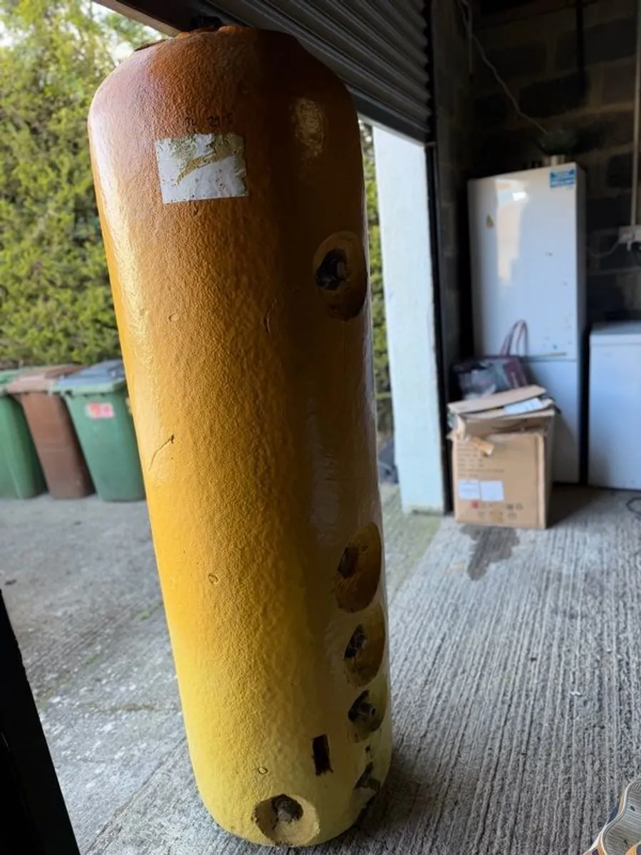 hot water cylinder - Image 2
