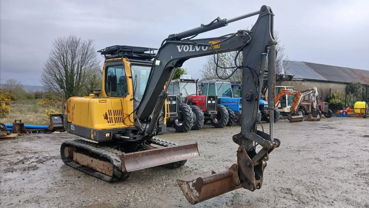 2005 Volvo EC55 - Image 2