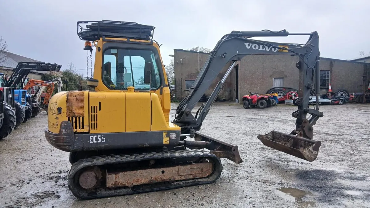 2005 Volvo EC55 - Image 3