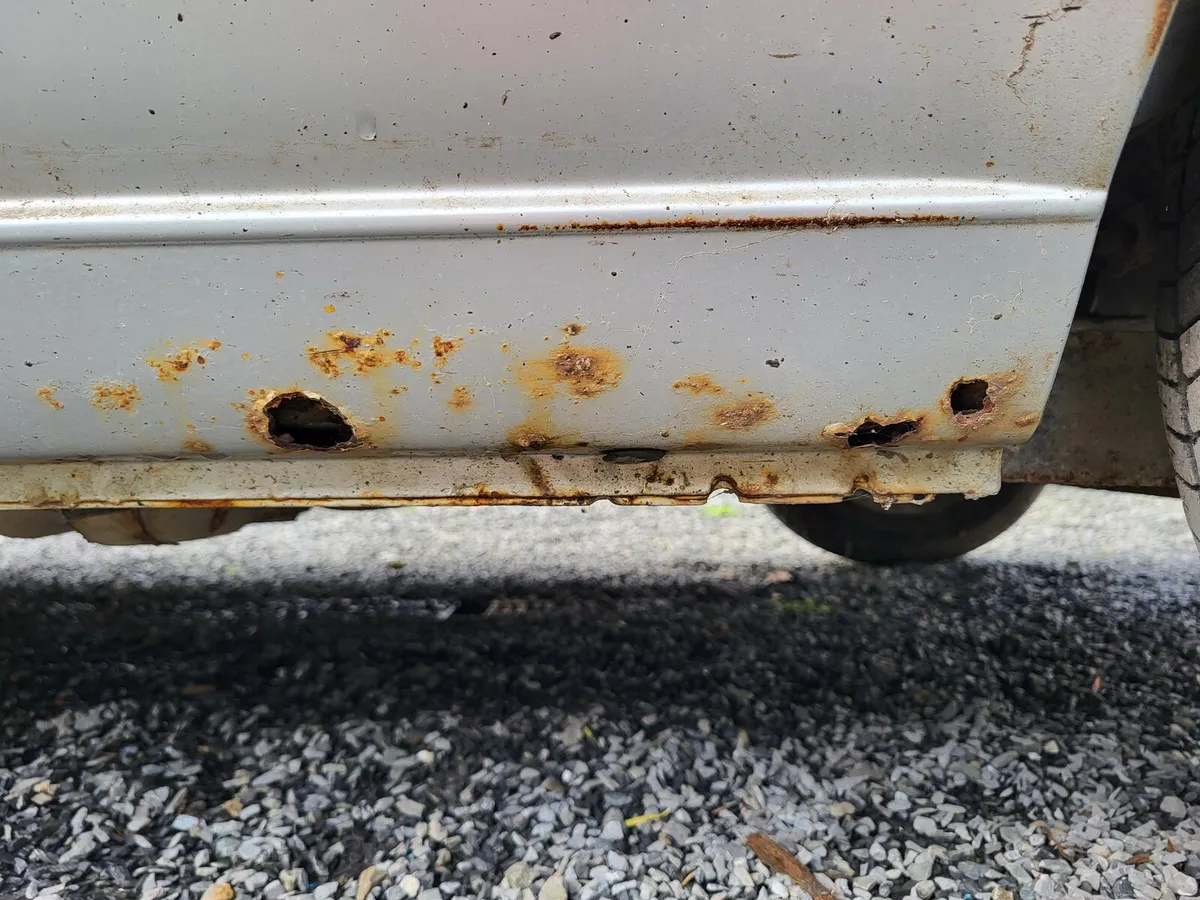 Boxy toyota starlet - Image 4